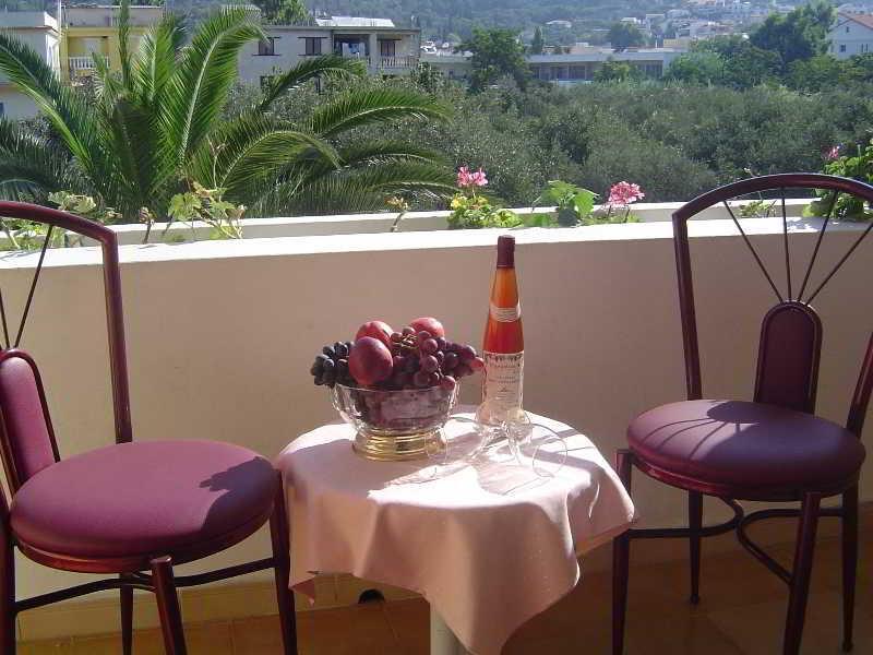 Paradise Hotel Samos Town Exterior foto